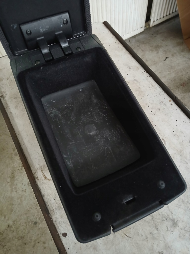 фото №6, Подлокотник fiat stilo 1.6 38446