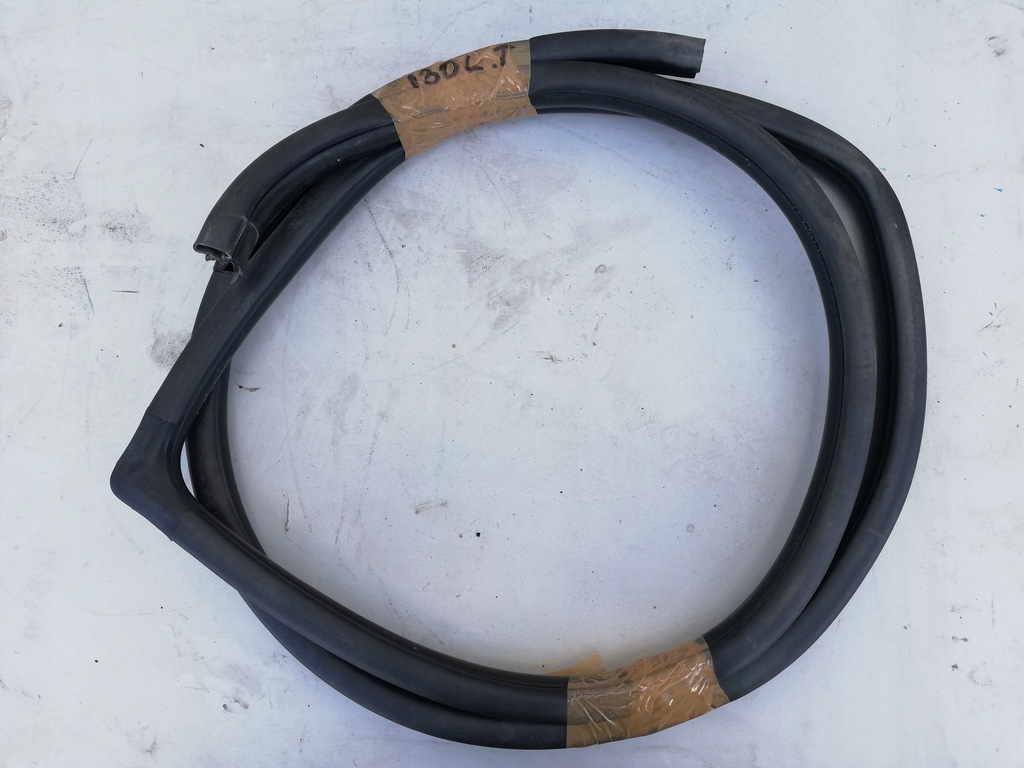 фото №1, Hyundai i30 07-12 hb прокладка дверь левый задняя