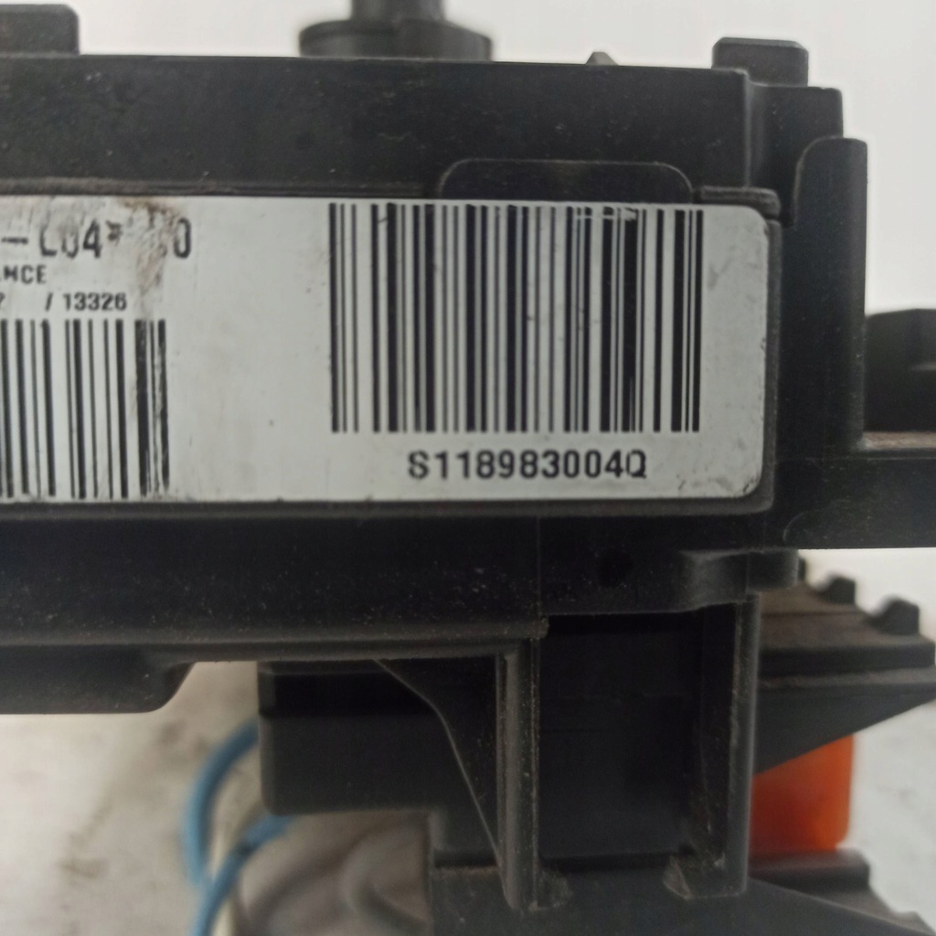 фото №11, Citroen c4 picasso i коробка предохранителей s118983004q