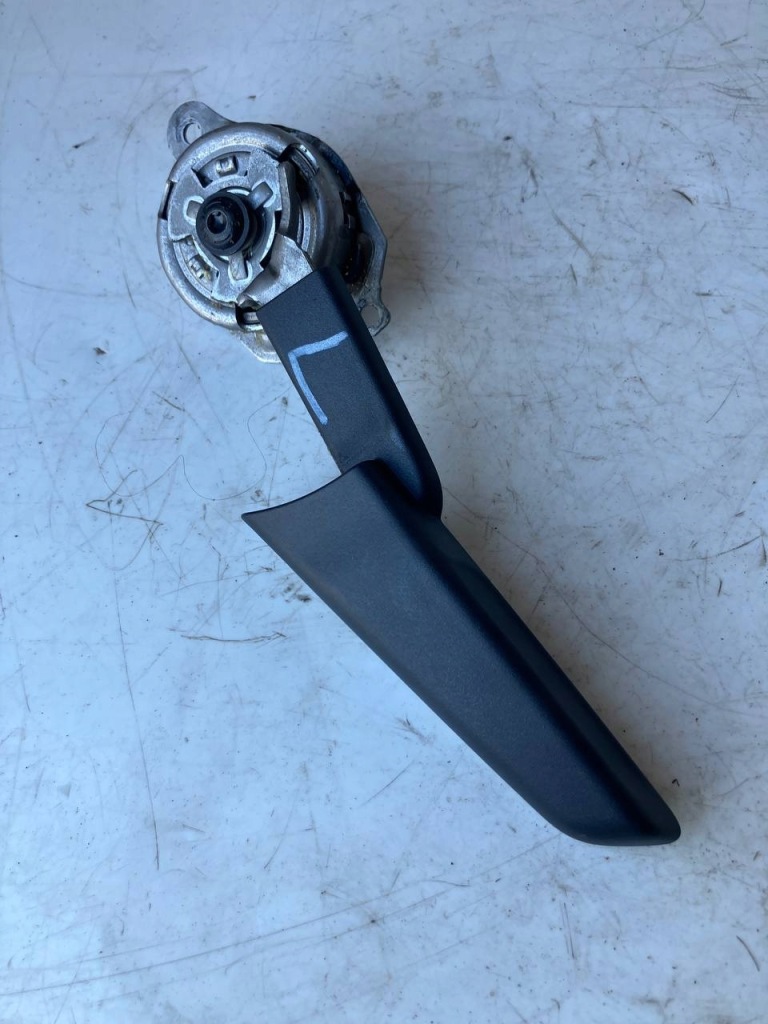 фото №1, Ручка регулювання сидіння лівий перед citroen c4 picasso ii #30