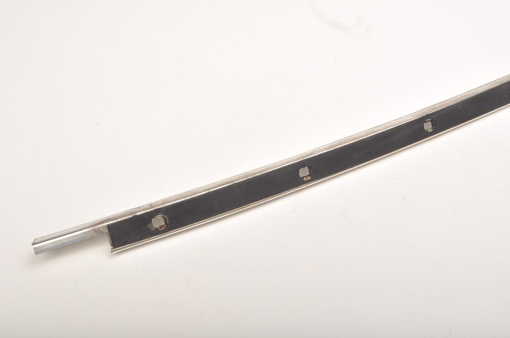 фото №4, Aston martin vantage 4.7 молдинг хромована