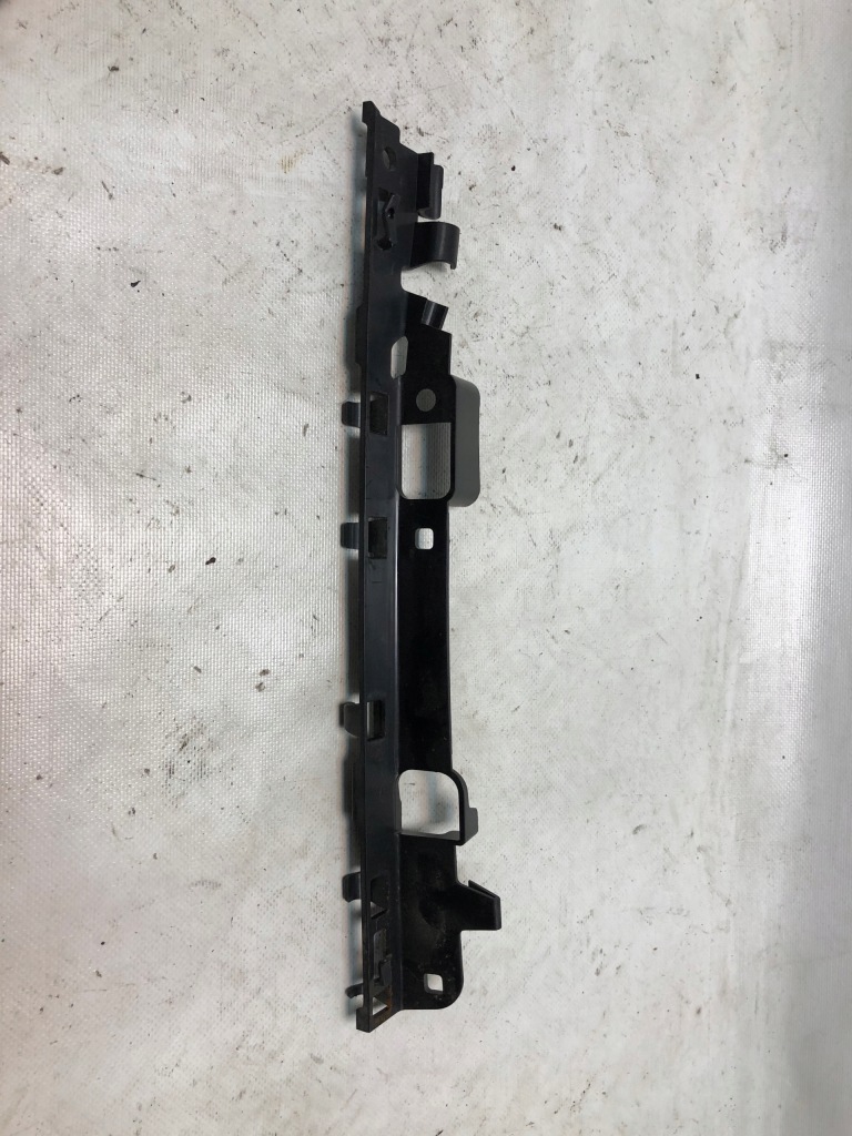 фото №1, Volvo s90 ii v90 кронштейн направляющая стойка левый перед