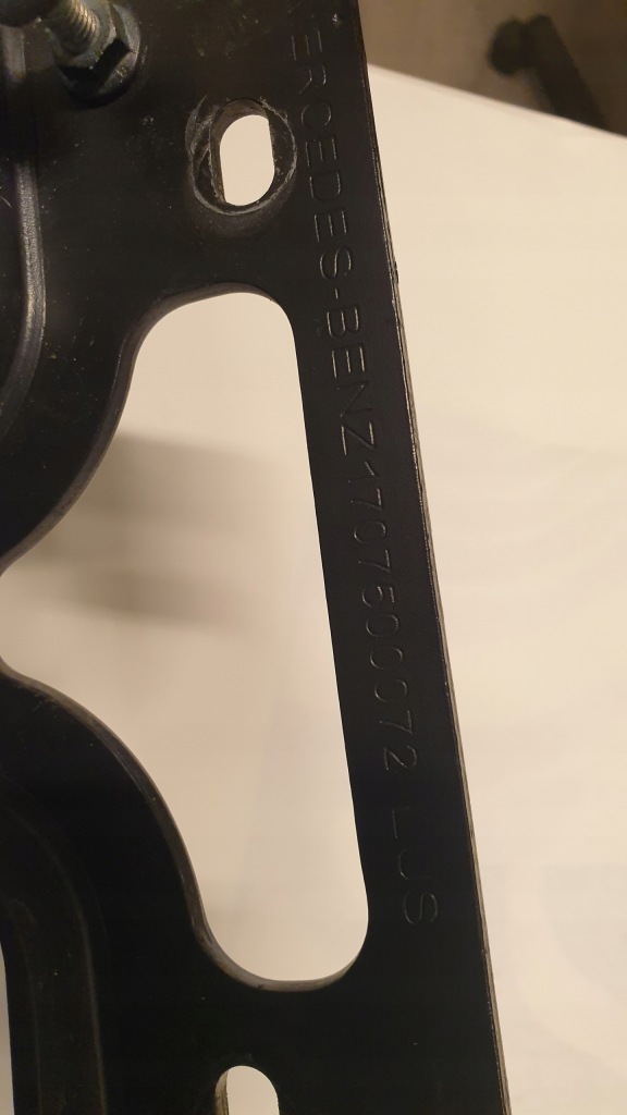 фото №2, Mercedes slk r170 петля правый крышки задняя задний