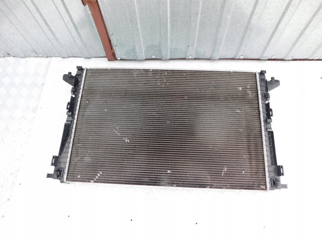 Audi q3 q5 q7 радиатор воды бензин pa66-gf30 в Украине