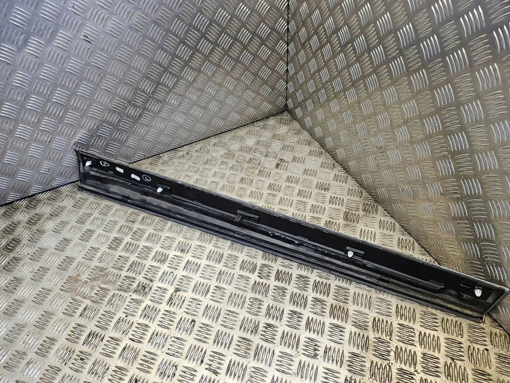 фото №7, Audi q5 sq5 2011 перед сторона ліва молдинг двері передніх