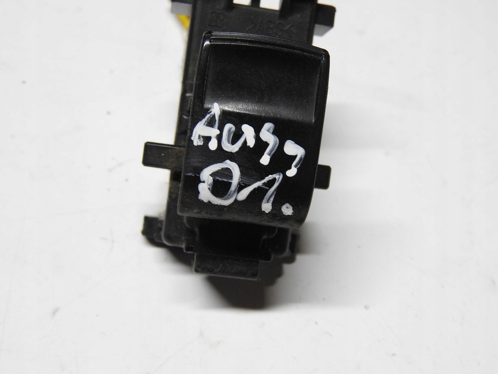 фото №6, Toyota auris i 5d 06-09 переключатель окон