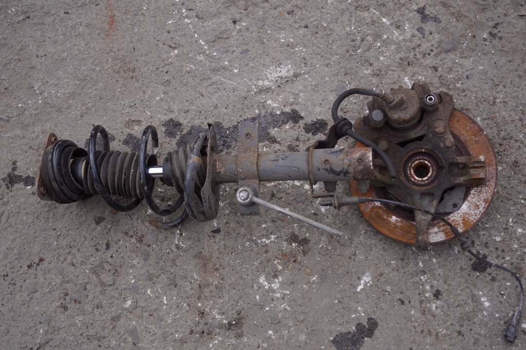 фото №5, Поворотный кулак левый перед renault clio iv 0.9 tce