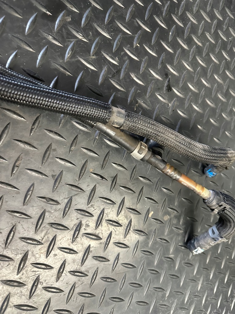 фото №5, Провода топлива audi a8 d4 4.2 tdi cds 057130300bm