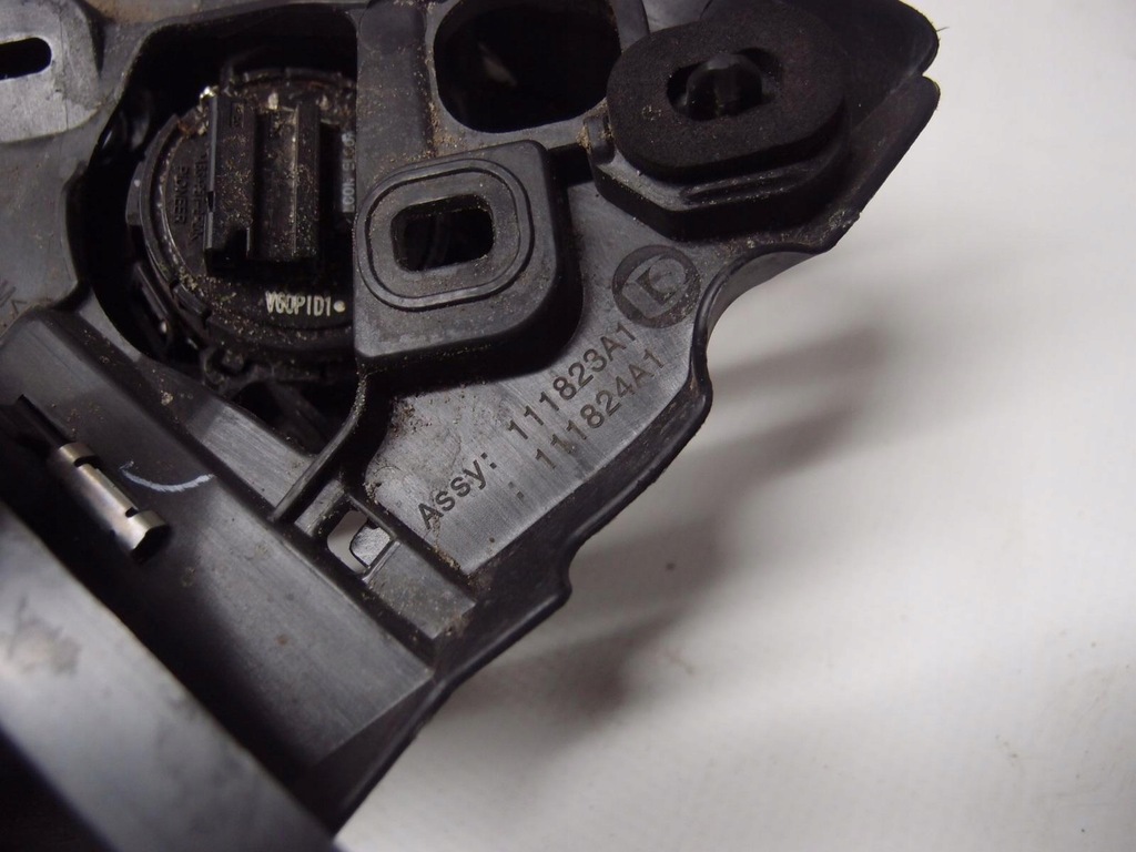 фото №11, Рамка дверь правый перед citroen ds7 111823a1