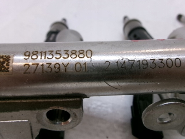 фото №9, Citroen peugeot 1.2 thp молдинг упорскування 9811353880