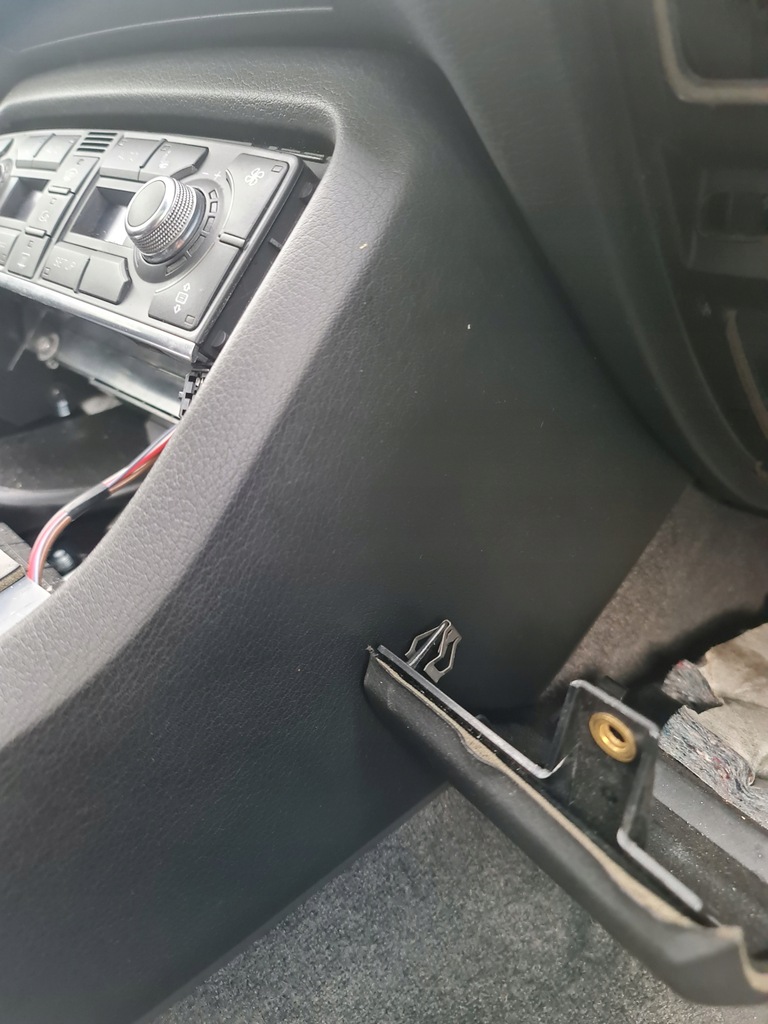 фото №10, Тунель середній чорний audi a8 d3 lift