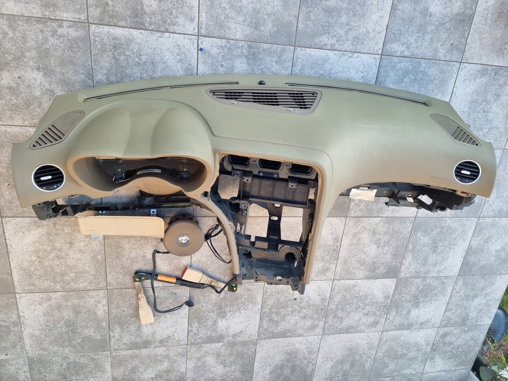 фото №1, Панель приладів консоль натягувачі подушки безпеки alfa romeo 159