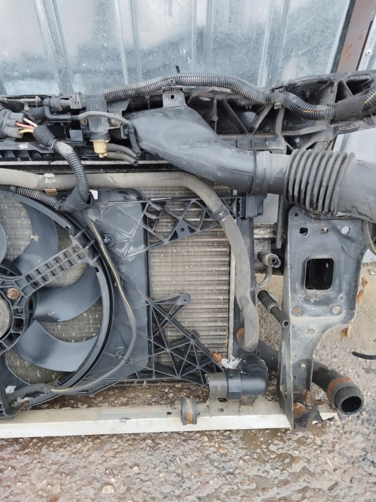 Ремінь передній балка радіатор 1.3 cdti opel corsa d рестайлінг  2010-2014 Зі Шроту