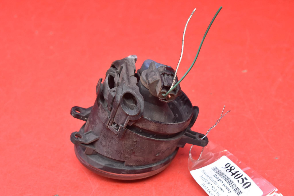 фото №5, Протитуманна фара правий перед передній 1n0271514-02 toyota corolla verso 2 ii 04-09