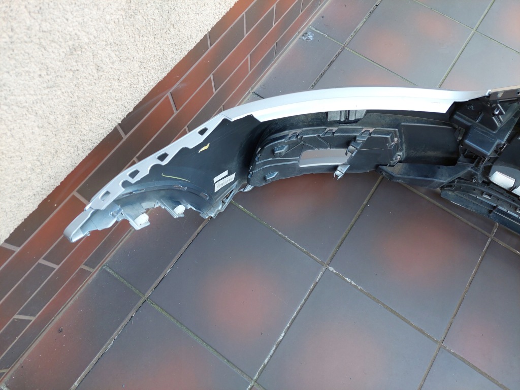 Бампер перед - решётка радиатора - audi q3 i - 8u0 - lift - 14-18 Оригинал