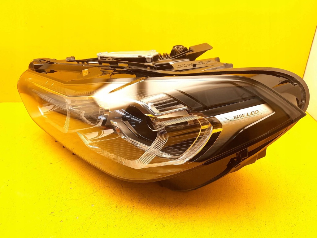 Bmw x2 f39 lci рестайлінг  фара перед правий ліва комплект нове full led Зі Шроту