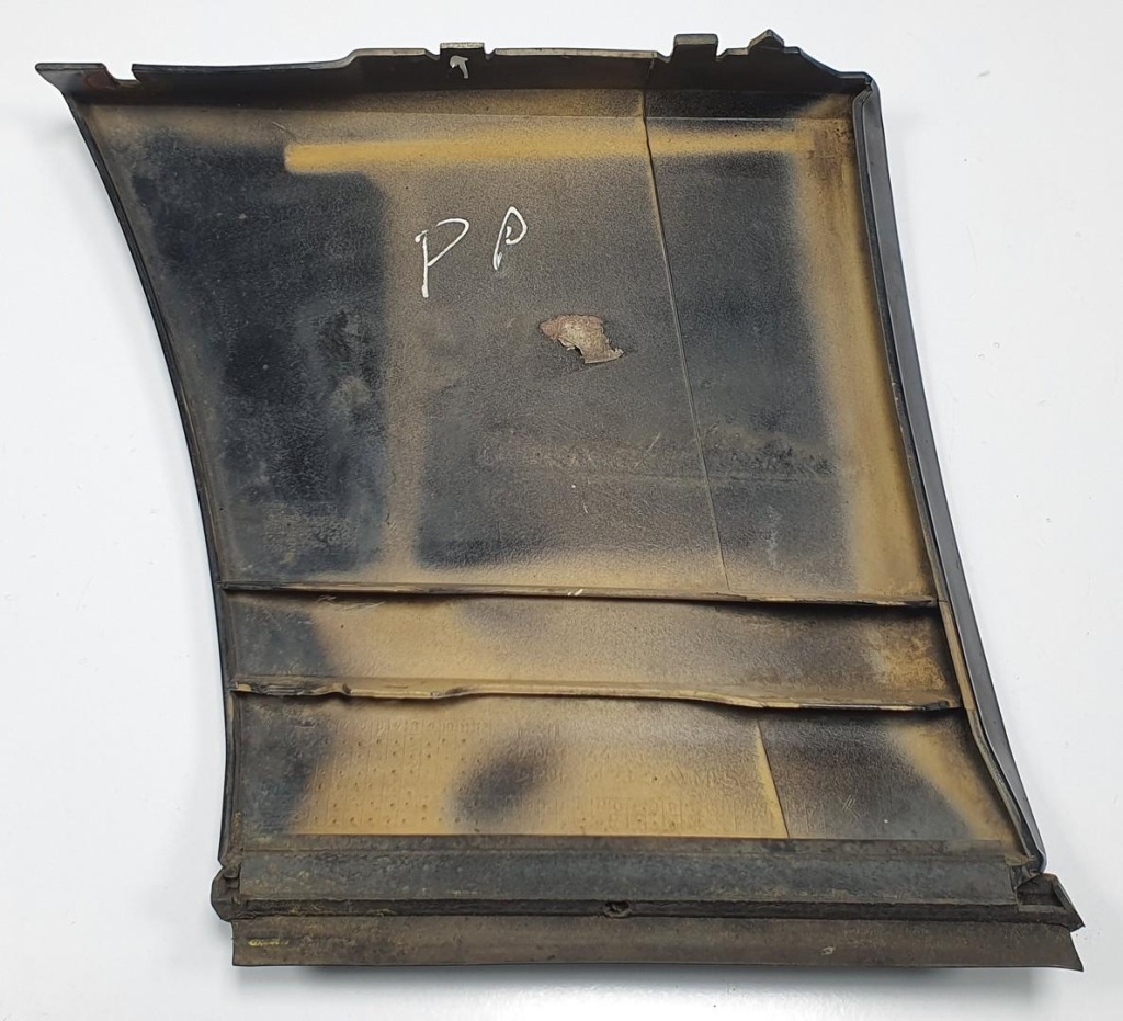 Накладка крыла правый перед 820 range rover iii l322 в Украине