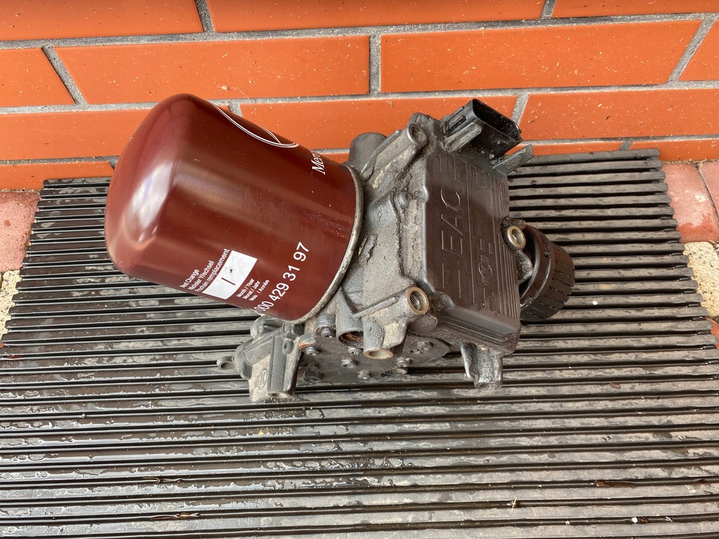фото №1, Осушувач клапан mercedes actros mp4 a0014465464