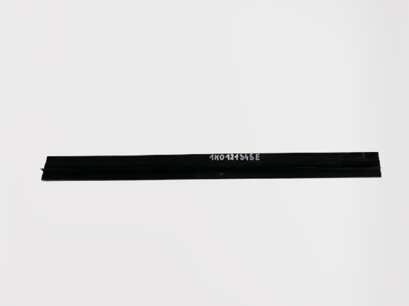 фото №1, Vw golf v прокладка верхний радиатора интеркулер