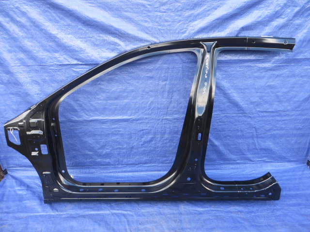 фото №1, Hyundai i30 17- блок двигателя порог левый рама внутренняя