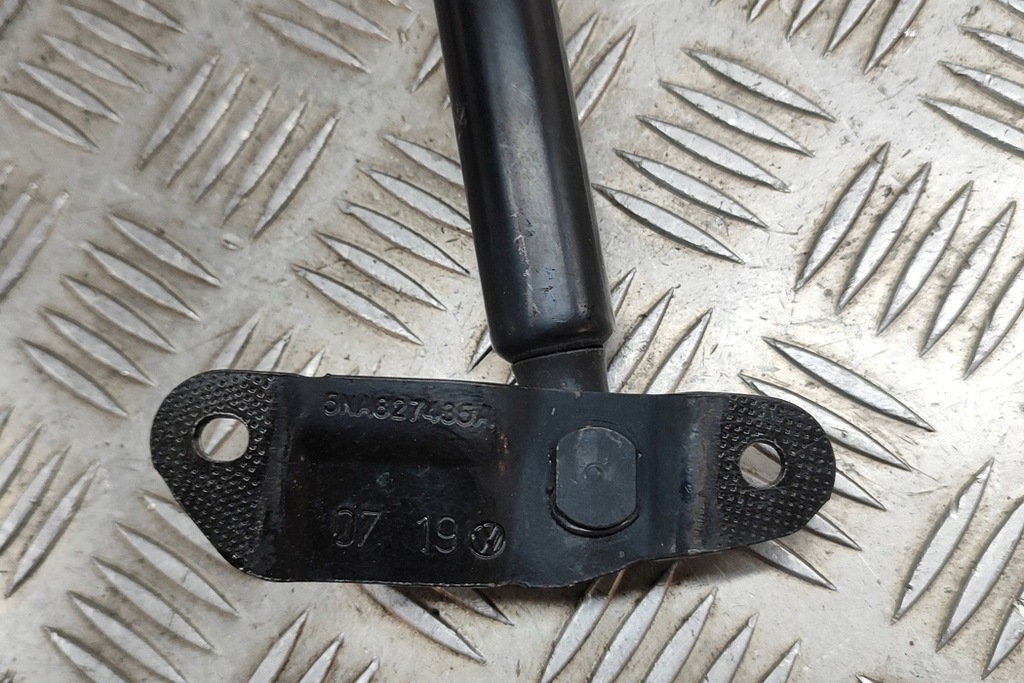 фото №6, Seat tarraco kn2 левая сторона крышки багажника привод газовый 5na827550b 2.0