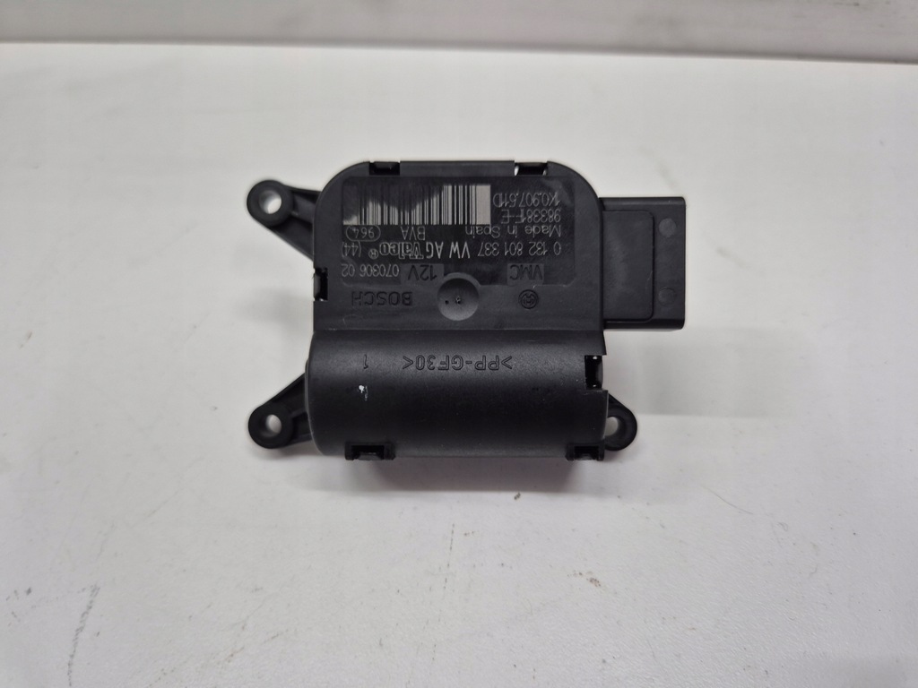 фото №5, Vw golf v touran caddy octavia ii altea toledo моторчик крышка отопителя