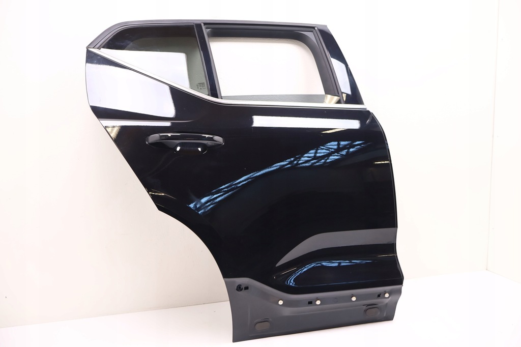 фото №2, Volvo xc40 дверь правое задняя