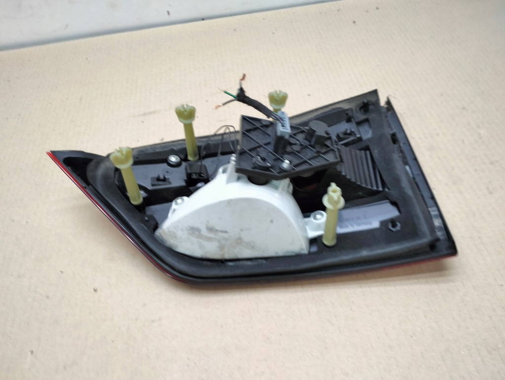 Фара задній w кришці  ліва led ford galaxy mk3 3 рестайлінг  lata 2010-2014 Недорого