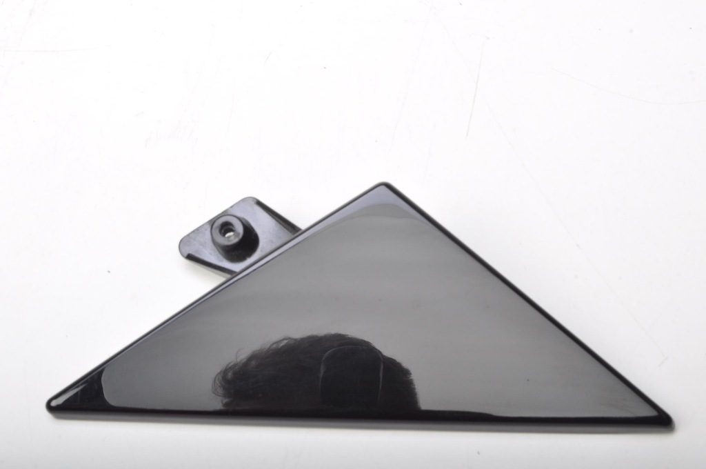 фото №1, Ferrari california треугольник защита крыла правая