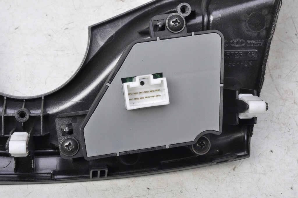 фото №6, Hyundai i30 рамка радио решётка