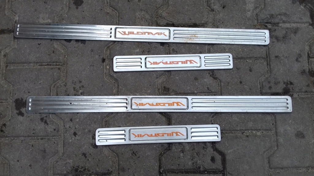 фото №1, Накладки накладки пороговые wildtrak комплект ford ranger ii et 4d 06-