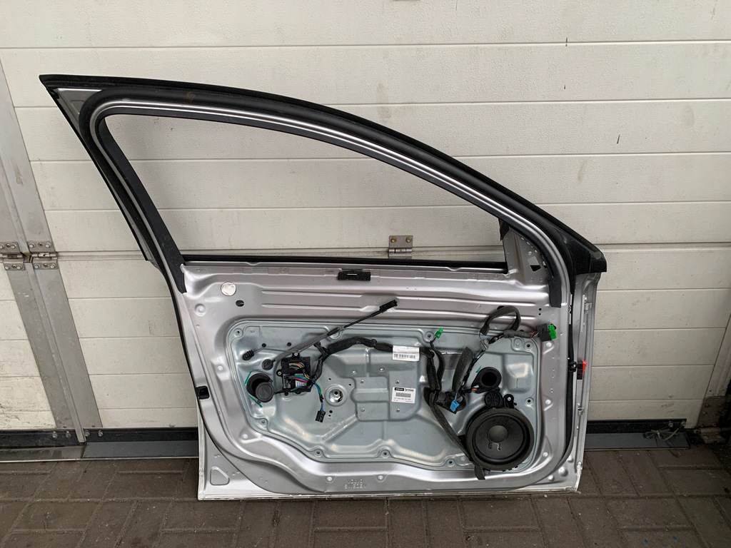 фото №6, Дверь левая передние volvo v70 iii полный