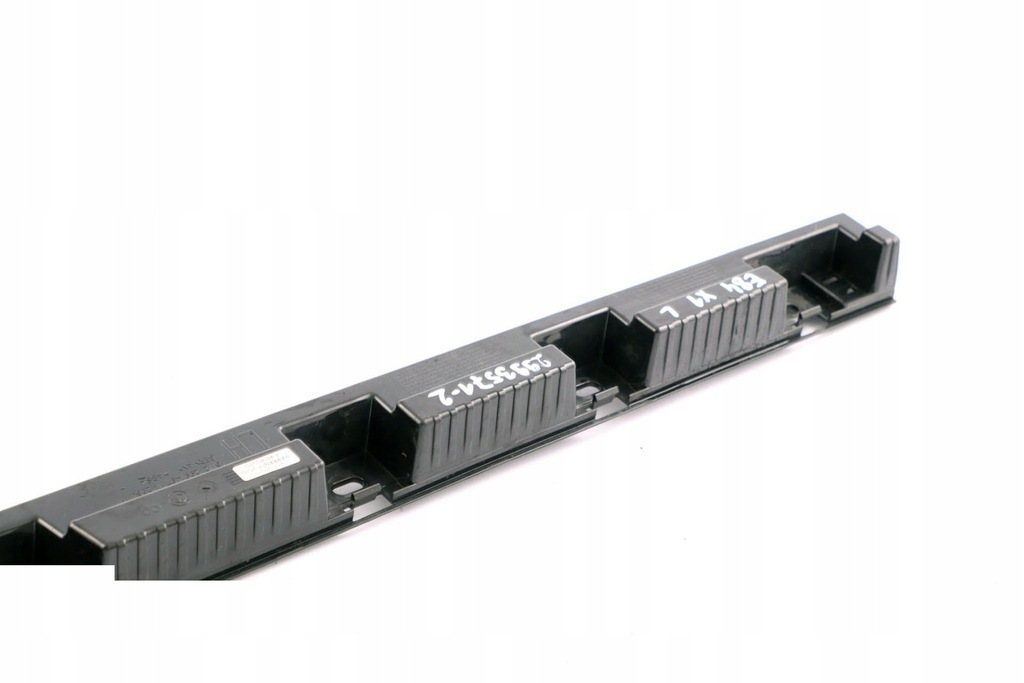 фото №9, Bmw x1 e84 кронштейн накладки порога ліва 2991497