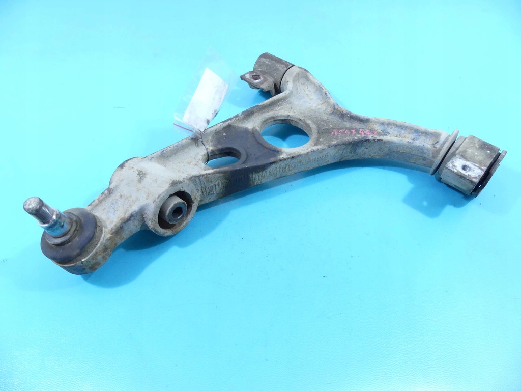 фото №1, Важіль перед правий alfa romeo 147