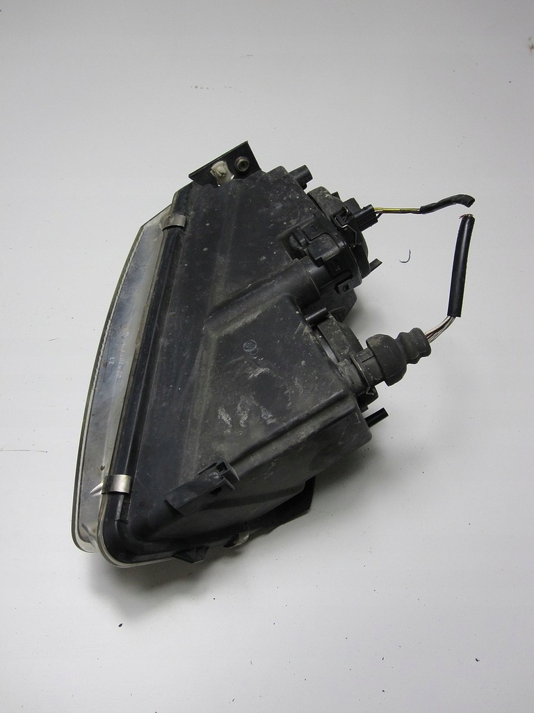 фото №10, Лампа передняя левая vw passat b5 00r