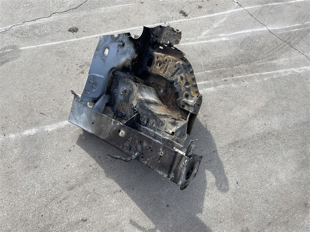 фото №5, Чверть лонжерон підкрилок лівий перед przypalona ford custom lift