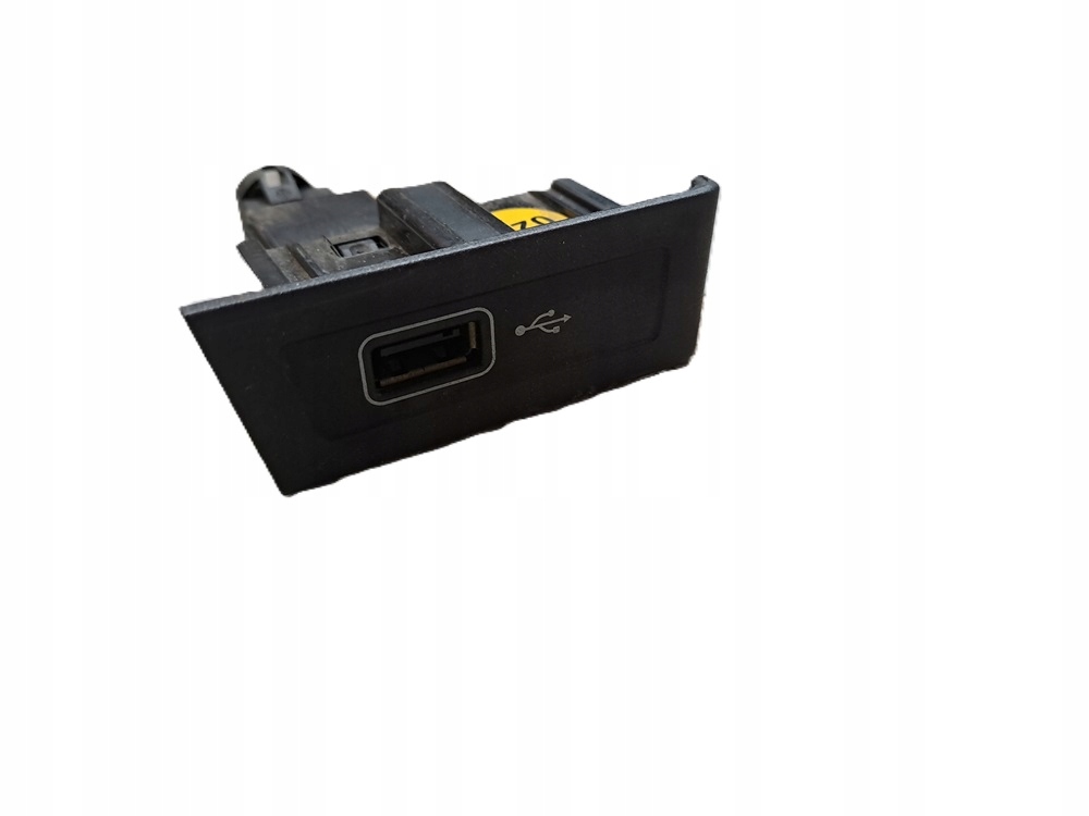 фото №1, Skoda rapid lift fabia iii разъём port usb 5q0035726m 5jb035727a