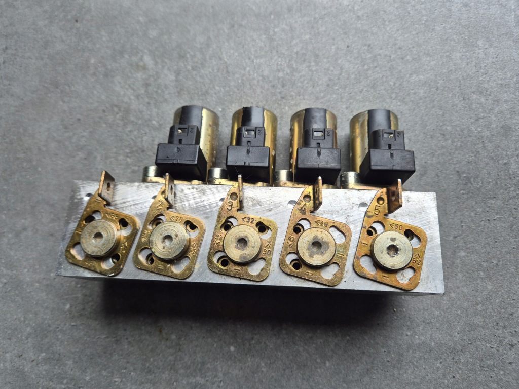 Купить Электроклапан крыша mercedes sl r129 1298001678