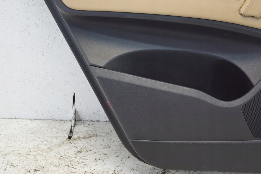 фото №6, Обшивка дверь левый задняя audi q7 4l