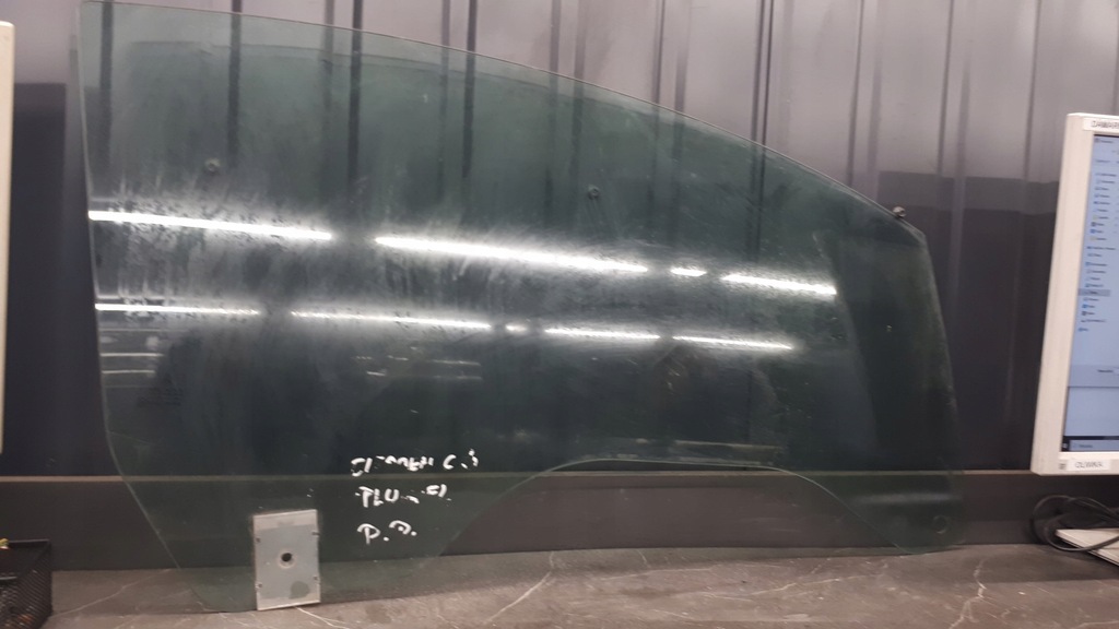 фото №1, Стекло правый перед citroen c3 07r