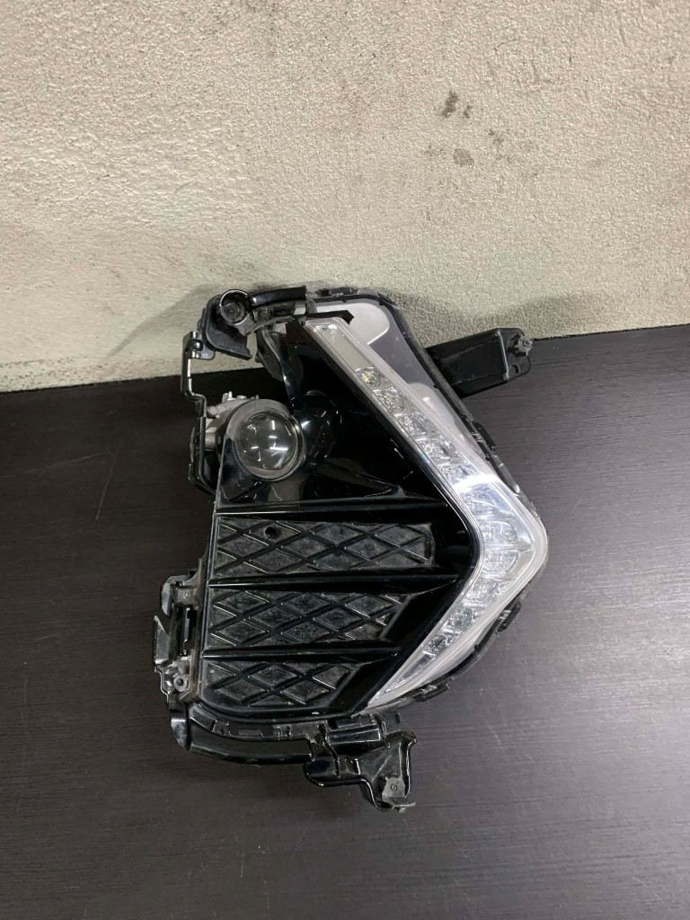 Купити Hyundai tucson 3 рестайлінг  n-line протитуманна фара drl led лівий перед 92207d7700 oem