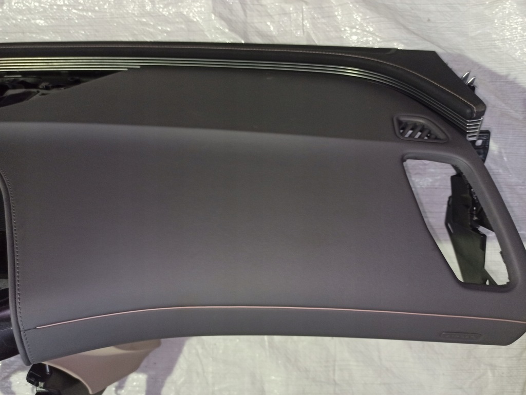 фото №6, Mercedes eqc n293 w293 приборная панель консоль серая beż оригинальный номер