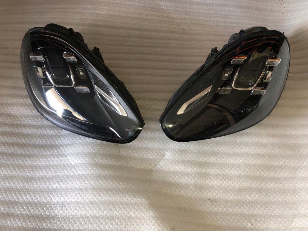 Купити Porsche cayenne 2 рестайлінг  фара full led matrix європа