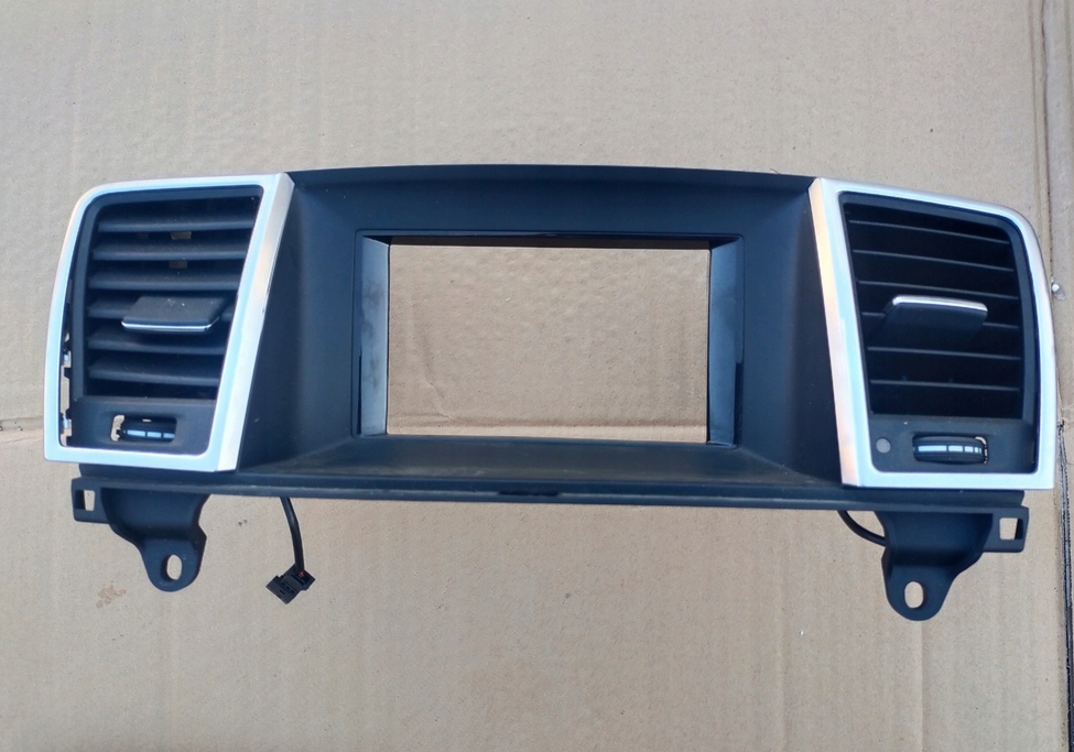 фото №1, Решётка обдув средняя mercedes ml w166