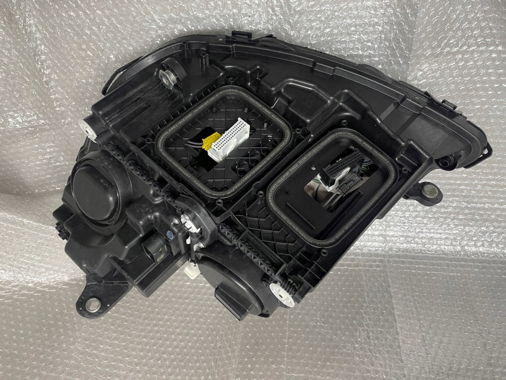 Купити Фара перед mercedes e klasa w213 рестайлінг  multibeam