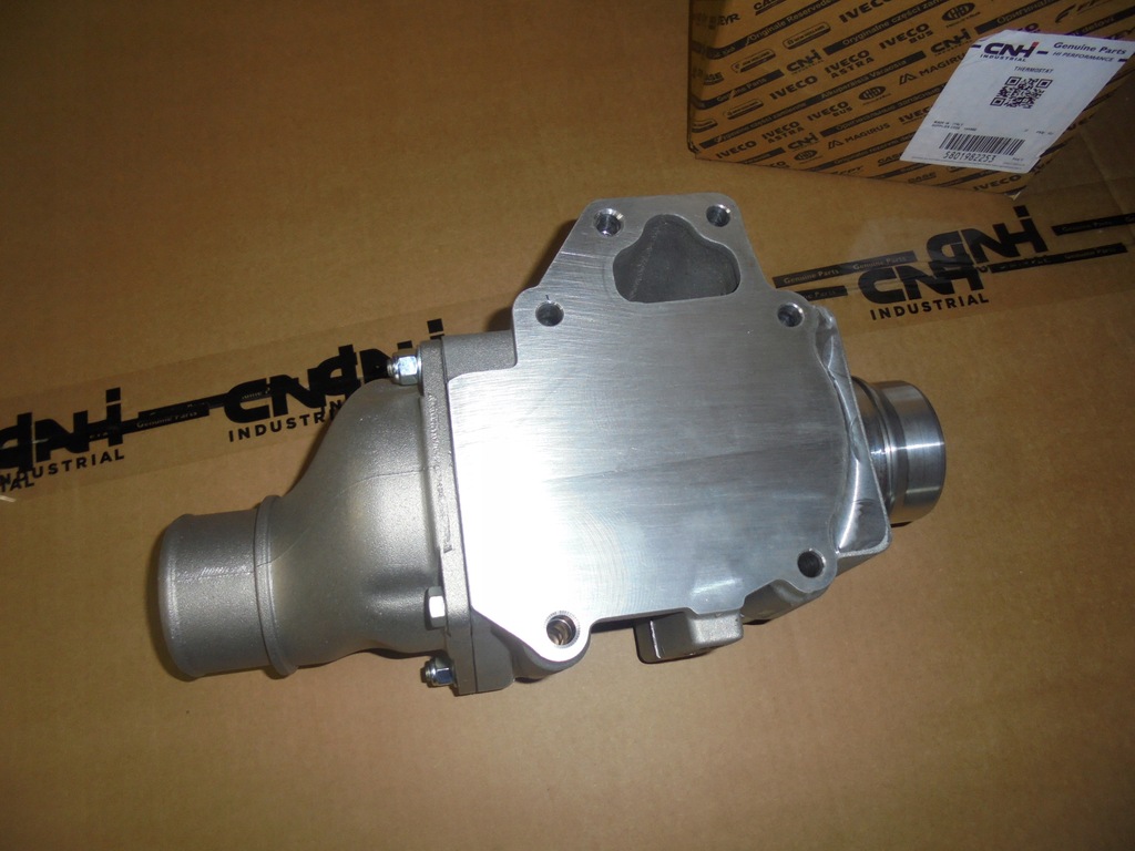 фото №5, Iveco stralis trakker корпус термостат 5801982253