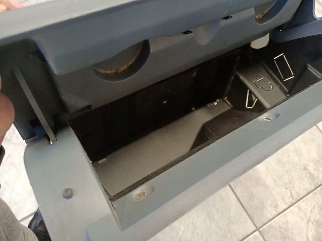 фото №5, Бардачок пасажира skoda fabia 1 6y1857103