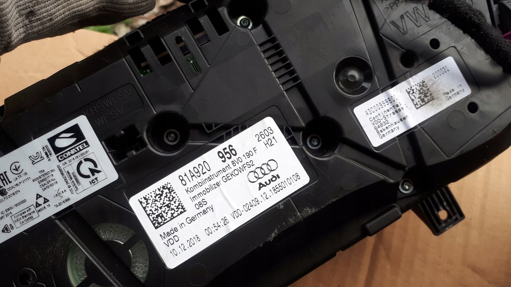 фото №9, Sq2 81a счетчик приборы 2.0 tfsi uk 81a920956