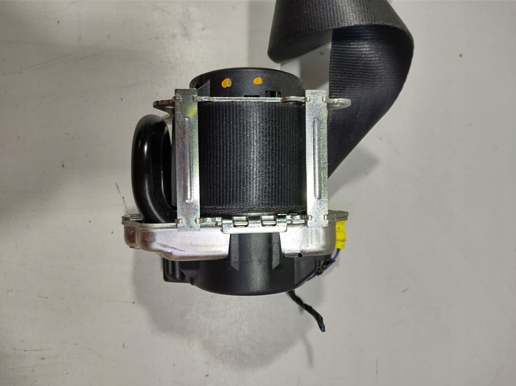 фото №7, Volvo v40 15r - pas безопасности правый перед 31418479