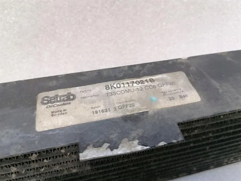 фото №4, Audi rs4 rs5 8k двигатель oil кулер 8k0117021b радиатор